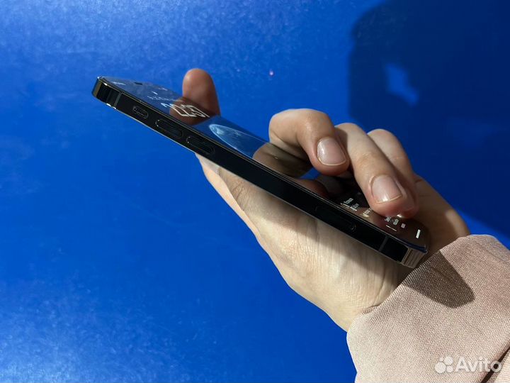 Продается Айфон