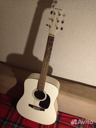Акустическая гитара Martinez