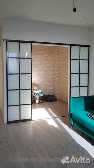 Раздвижная перегородка с матовым стеклом