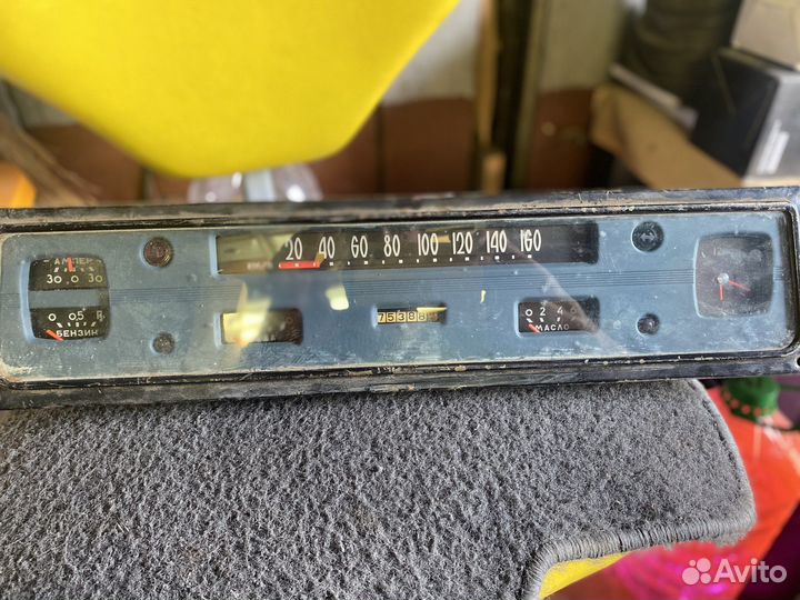 Щиток приборов