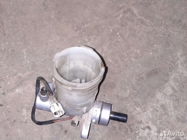 Главный тормозной цилиндр suzuki vitara 1