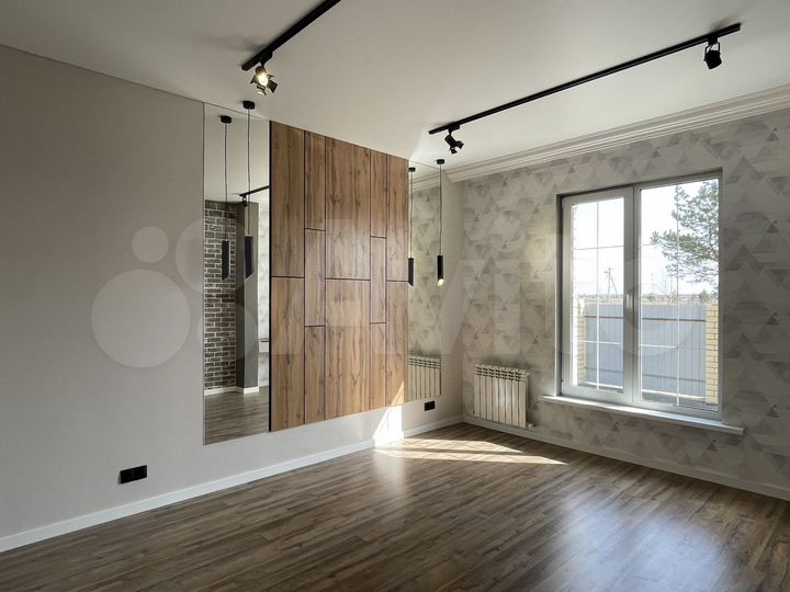 Дом 90 м² на участке 7 сот.