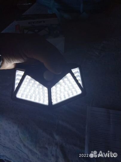 Светодиодный светильник с датчиком движения новый