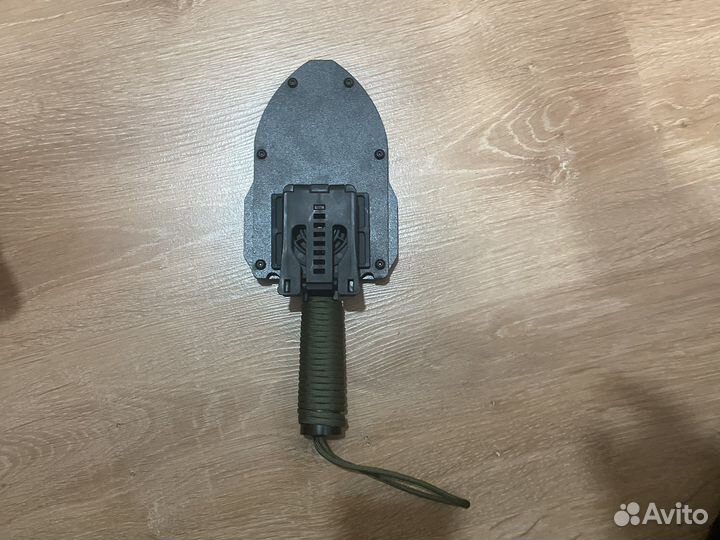 Тактическая ручная лопата