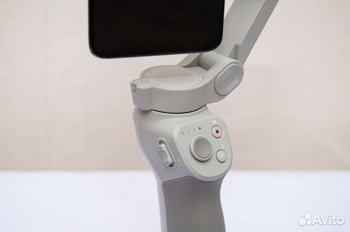Стабилизатор DJI osmo mobile 4