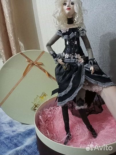 Кукла интерьерная