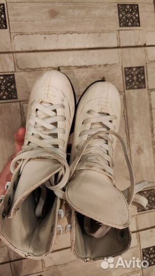 Коньки фигурные 35 размер