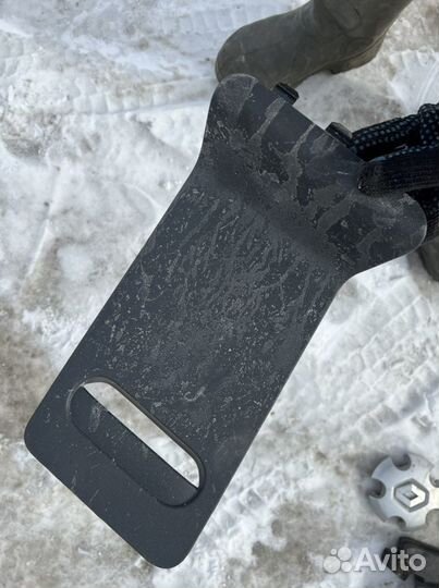 Обшивка багажника накладка Renault Duster