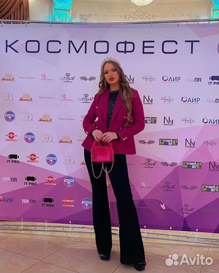 Сумка из акриловых бусин