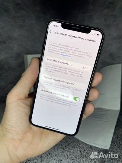 iPhone Xs, 64 ГБ