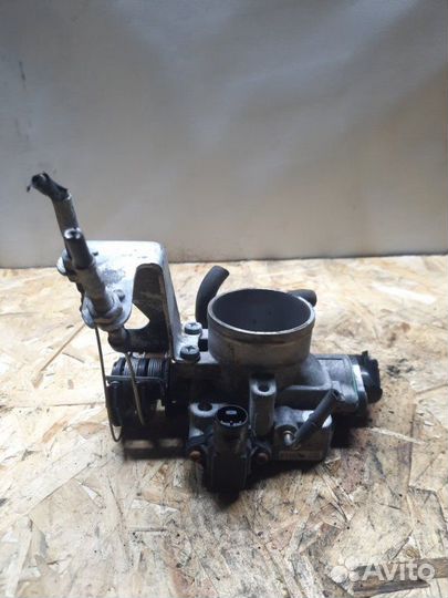 Дроссельная заслонка Honda Accord 2.0 F20B6 2000