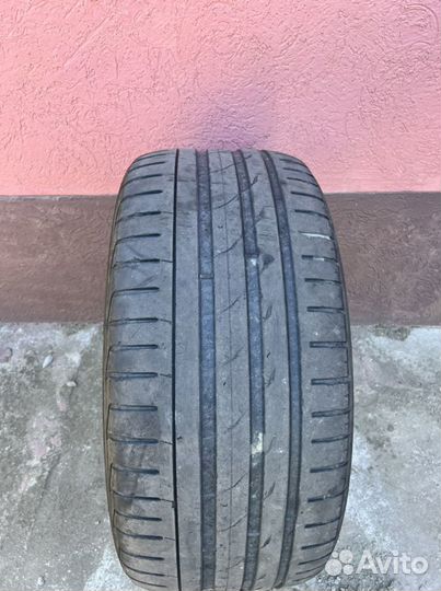 Nokian Tyres Hakka Black SUV 275/40 R20