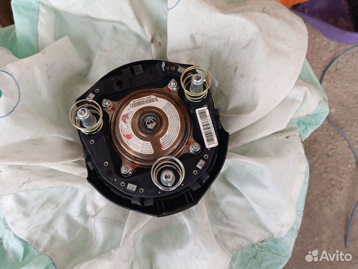 Подушка безопасности руля