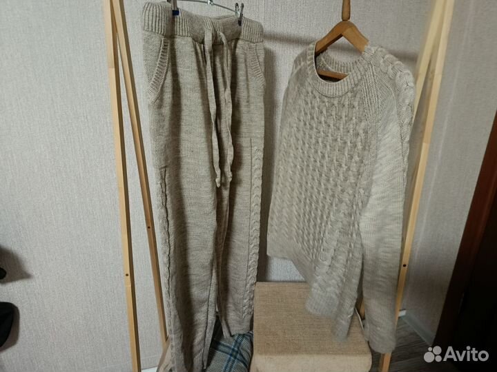 Вязаный костюм женский 54