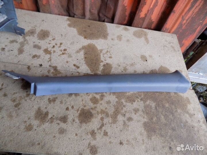 Обшивка стойки Elantra 2000-2005