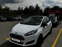 Ford Fiesta 1.6 AMT, 2017, 79 500 км, с пробегом, цена 985 000 руб.