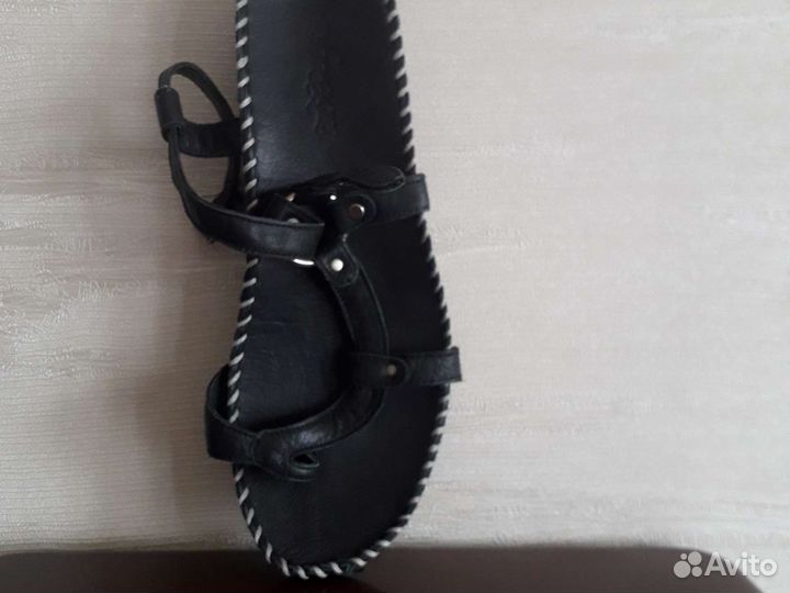 Сандали женские новые