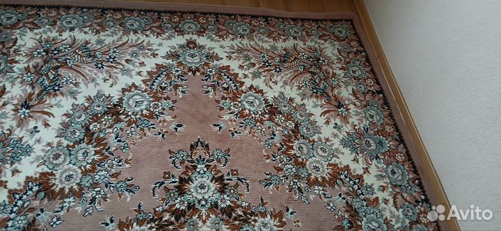 Ковер шерстяной