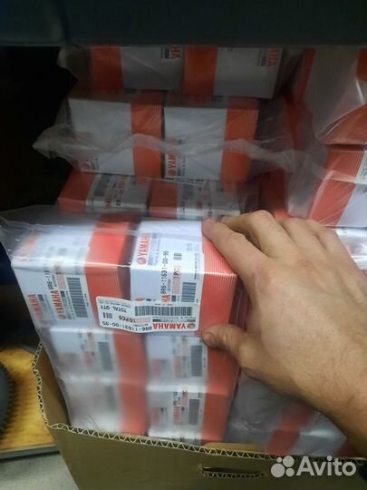 Поршень Yamaha VK540 8R6116310095