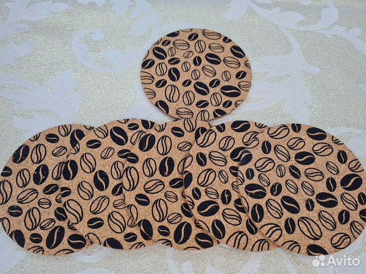 Подставки из натуральной пробки различного размера