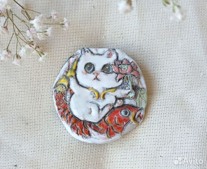 Брошь ручной работы керамическая в японском стиле