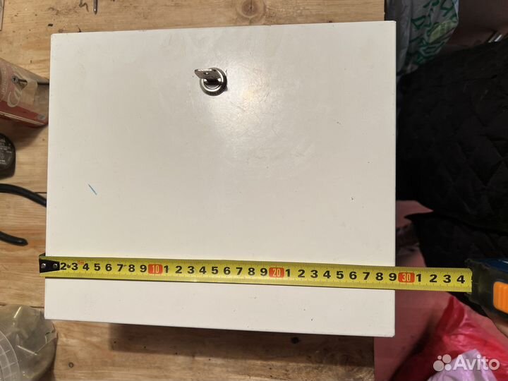 Железный щиток 25*30