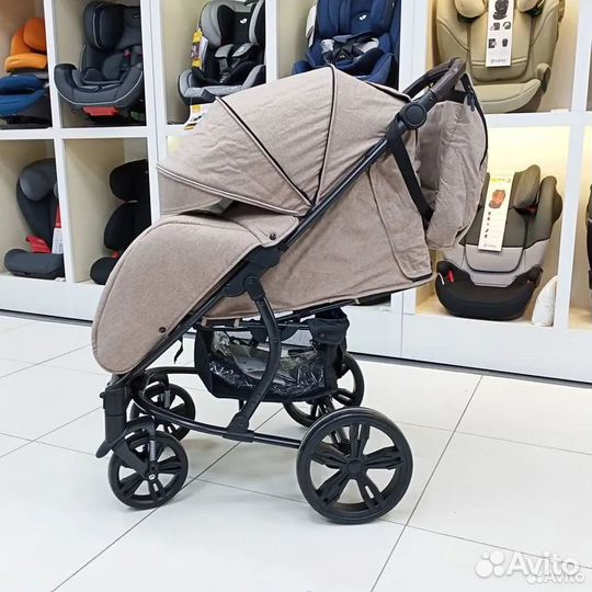 Коляска прогулочная