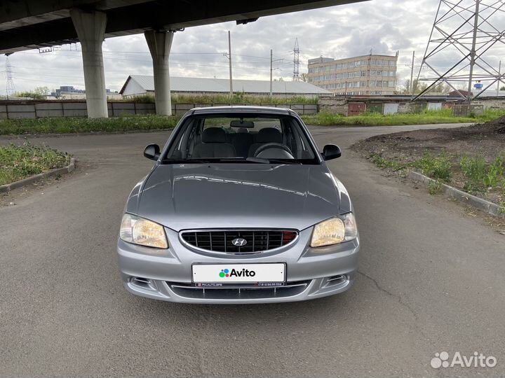 Hyundai Accent, 2004