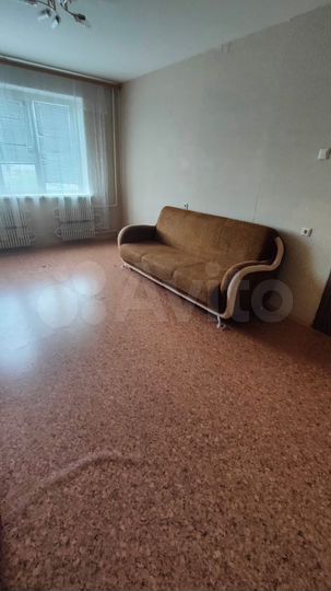 2-к. квартира, 54 м², 4/10 эт.