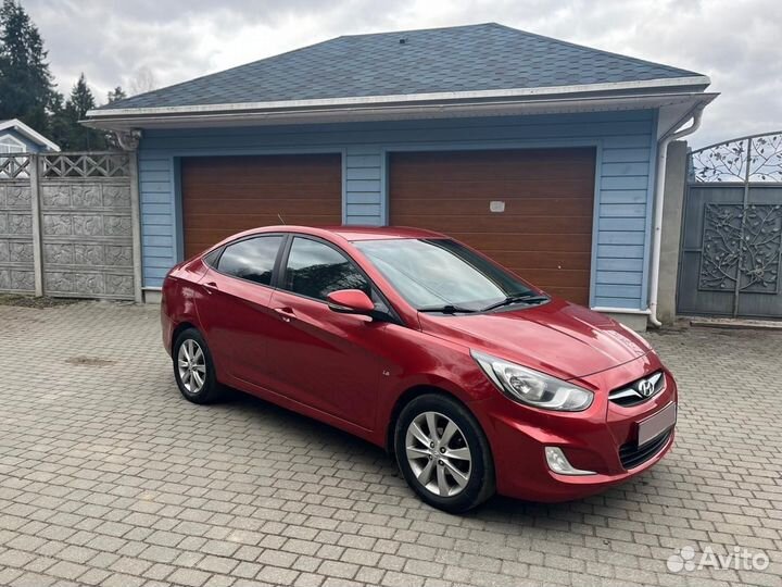Hyundai Solaris 1.6 AT, 2013, 200 000 км