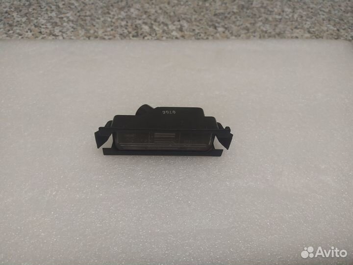 925010U200 фонарь освещения номерного знака задний