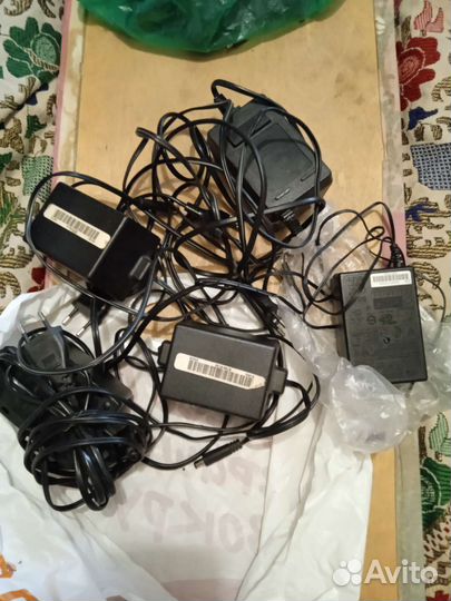 Блок питания адаптер зарядка для ноутбука