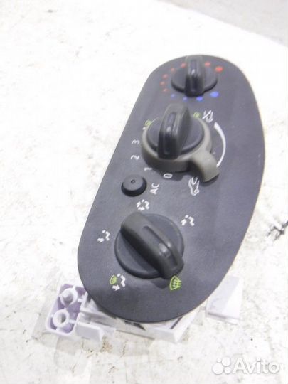 Блок управления печкой 6001551800