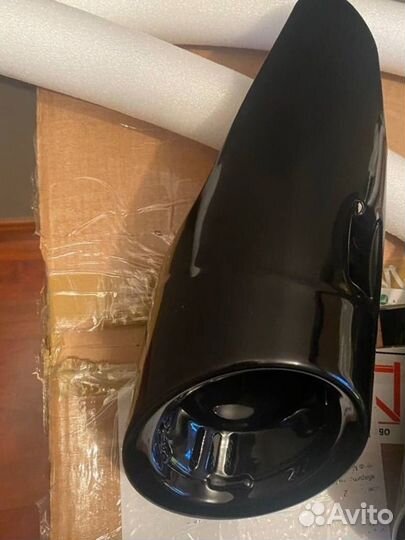 Черные насадки глушителя Porsche Macan