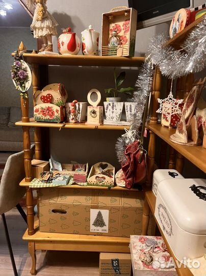 Этажерка в стиле прованс из массива/полки