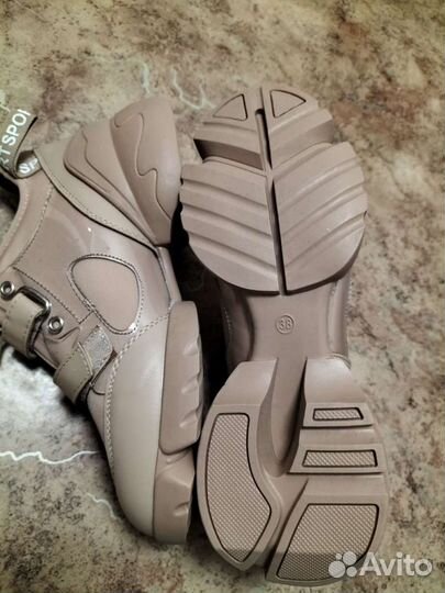 Обувь женская