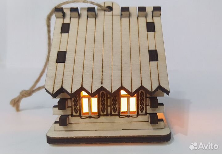 Новогодние игрушки из дерева