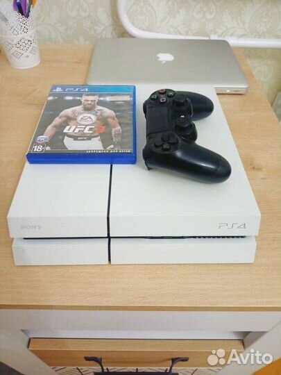 Sony playstation 4 PS4 500gb UFC 3