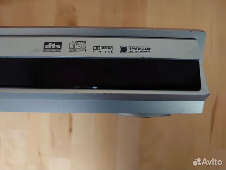 DVD плейер Toshiba SD-140esra