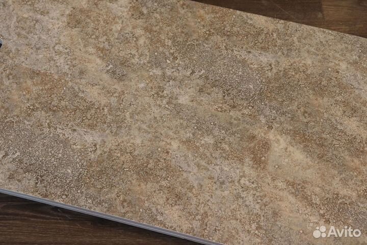 Кварцвиниловая плитка под мрамор замковая