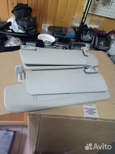 Двойной солнцезащитный козырек skoda