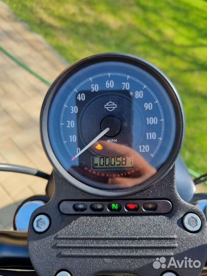 Harley davidson iron 883