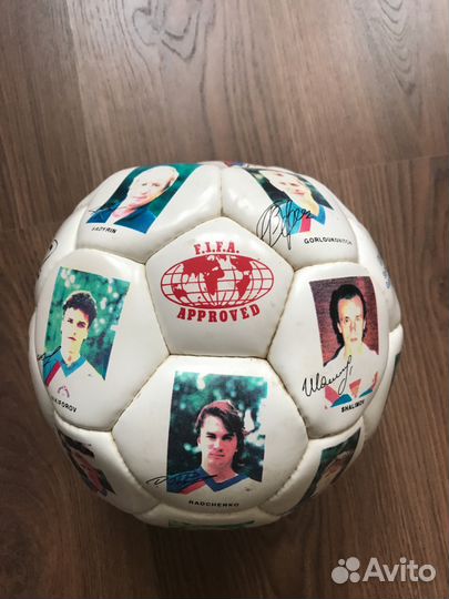 Мяч футбольный новый коллекционный 1994