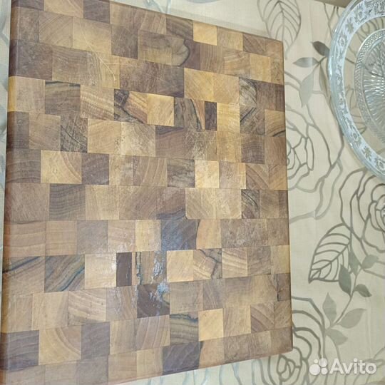 Торцевая разделочная доска из дуба