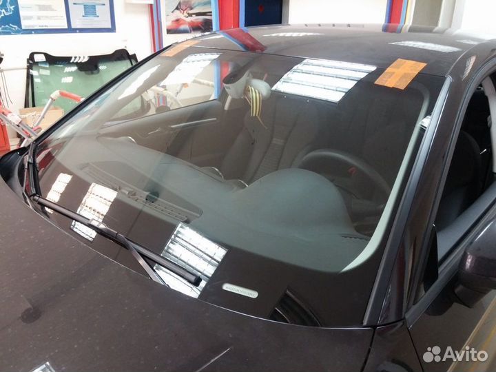 Лобовое стекло Ауди а4 б8