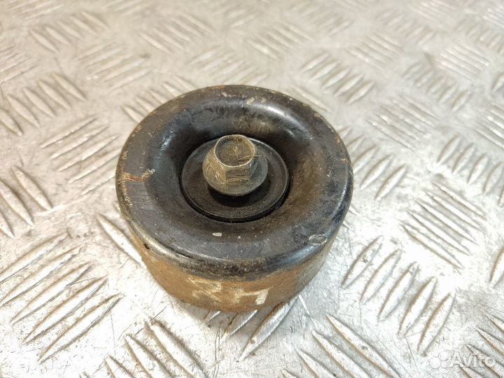 Ролик Nissan Teana j32