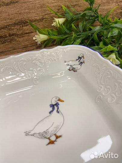 Салатник квадратный «Гуси» 16см. фарфор. Чехия