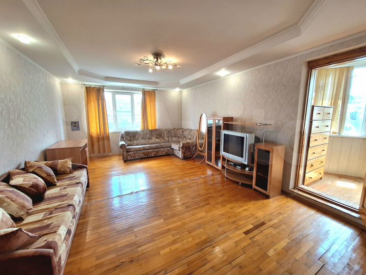 2-к. квартира, 100 м², 7/10 эт.