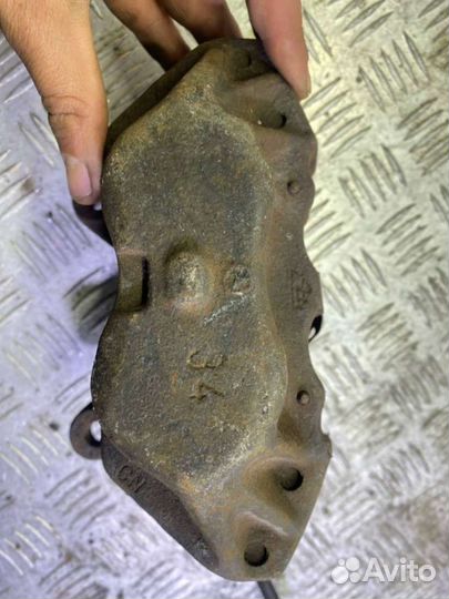 Суппорт тормозной передний правый Mercedes-Benz SL