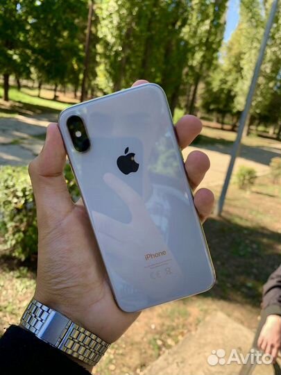 Телефон iPhone X/64gb